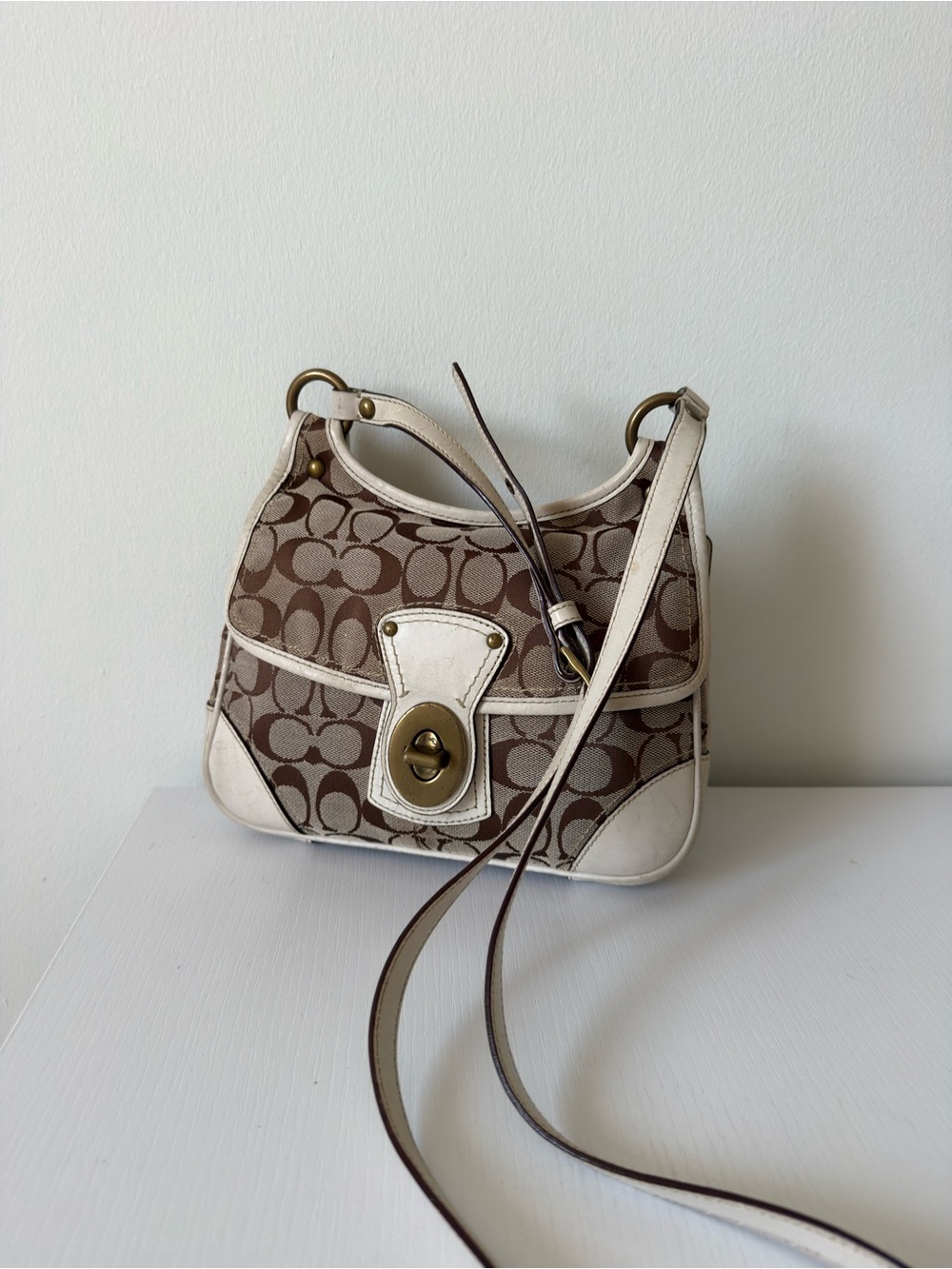 Vintage Coach Signature Canvas Turnlock Flap Crossbody Bag Cream Leather 10567